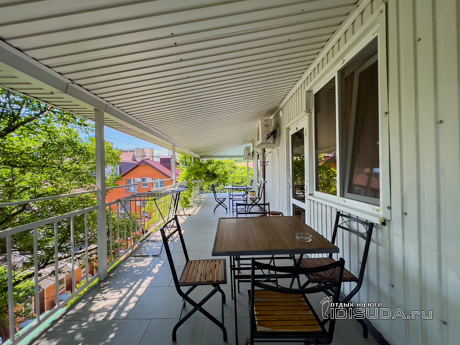 «Дельфин на Черноморской» - гостевой дом - фотографии фотография