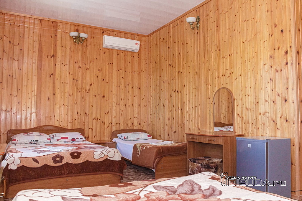 «Изюм» - гостевой дом - фотографии фотография