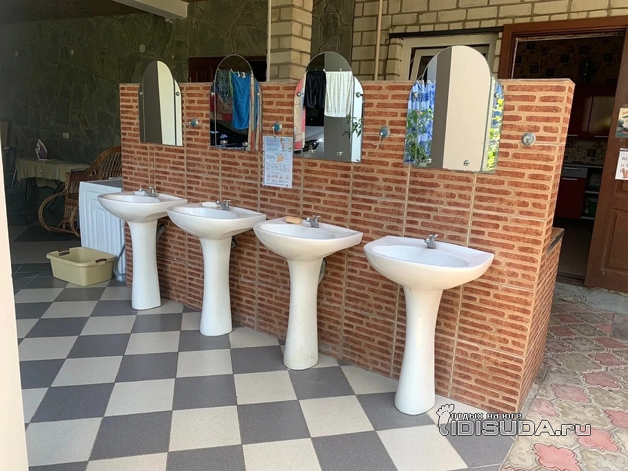 «У Светланы» - гостевой дом - фотографии фотография