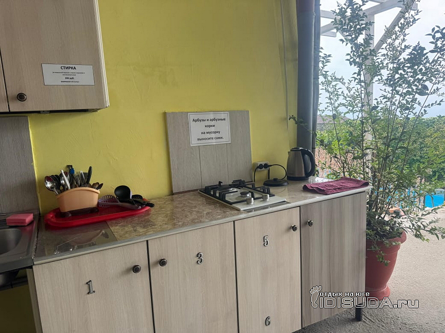 ����������