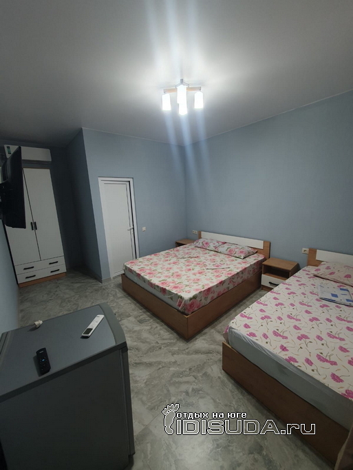 ����������