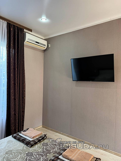 ����������