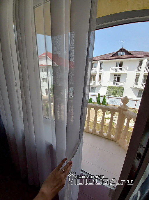 ����������