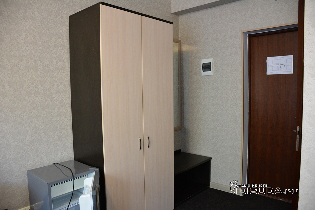 ����������