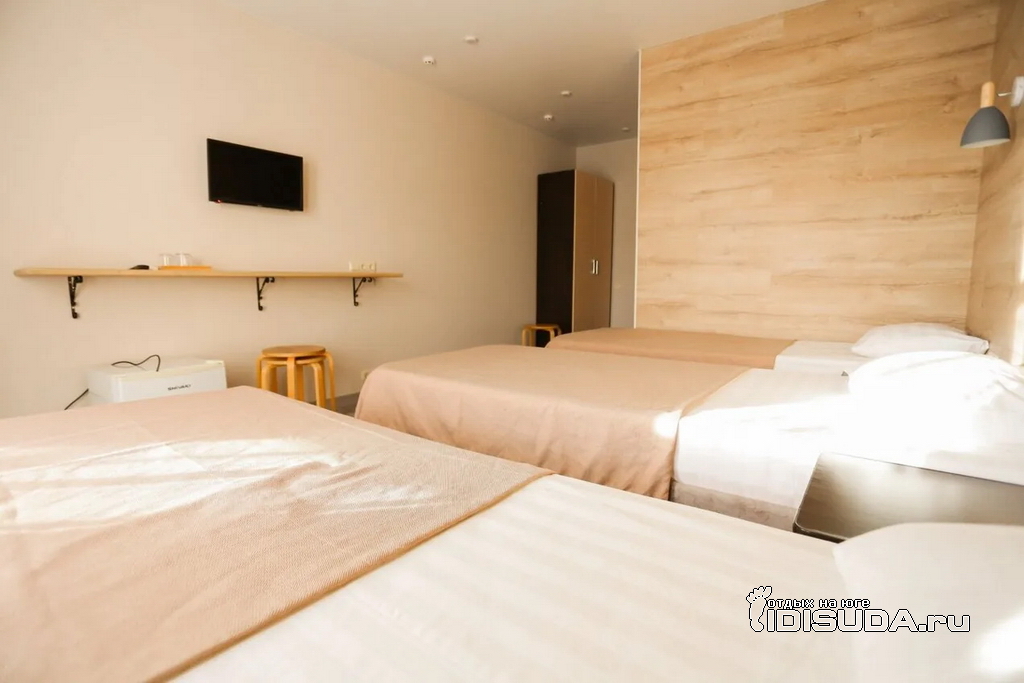 ����������