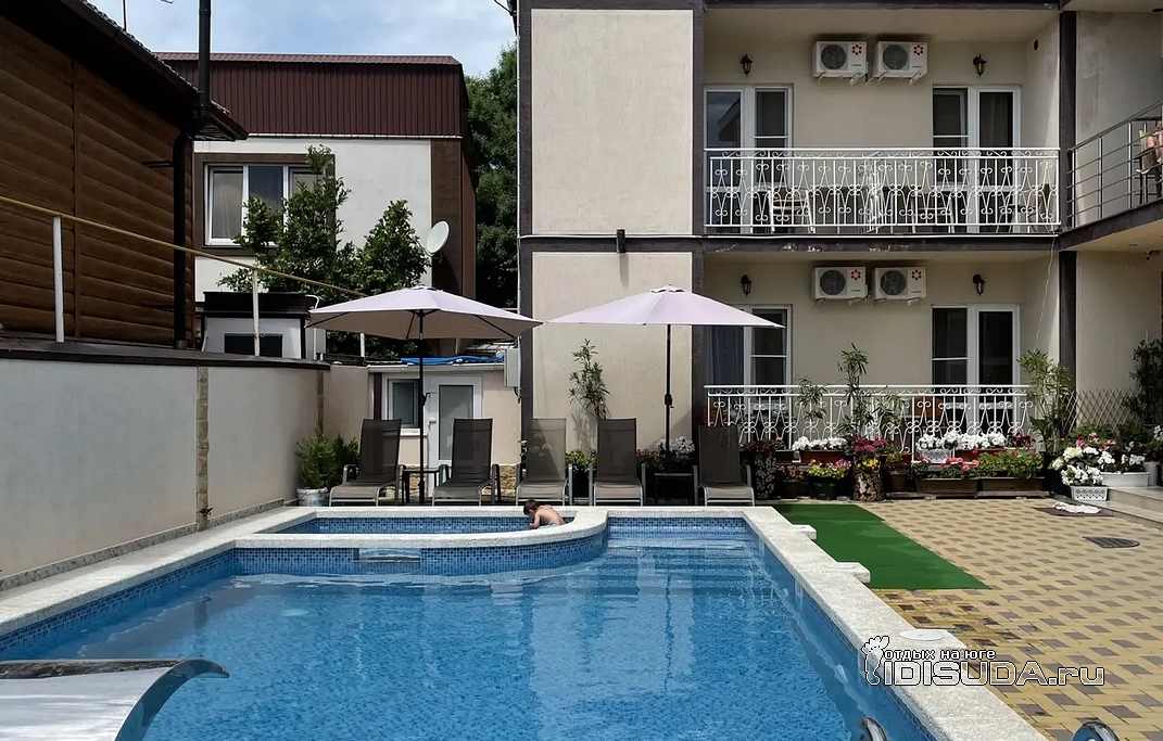 ����������