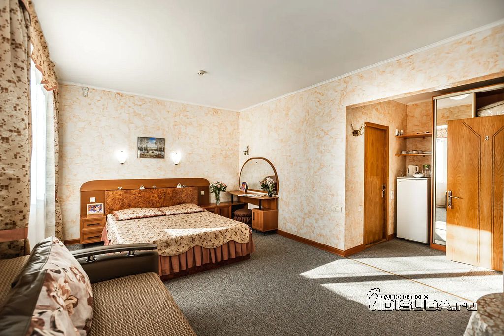 ����������