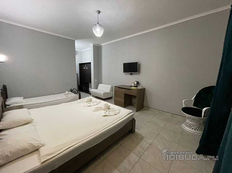 ����������