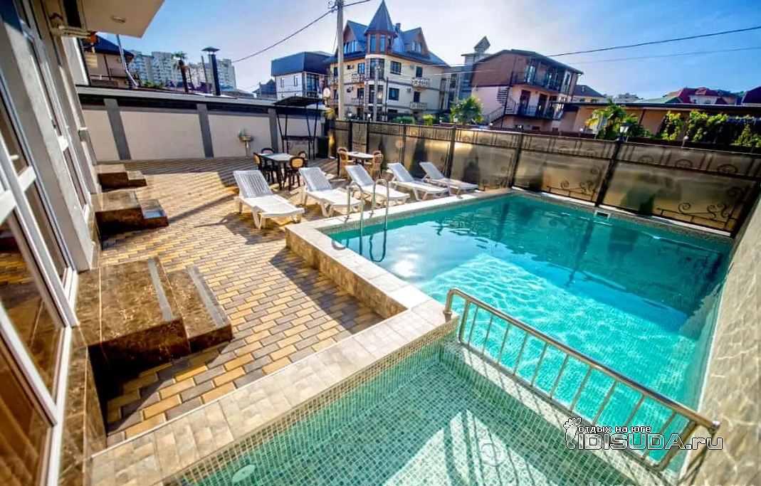 ����������