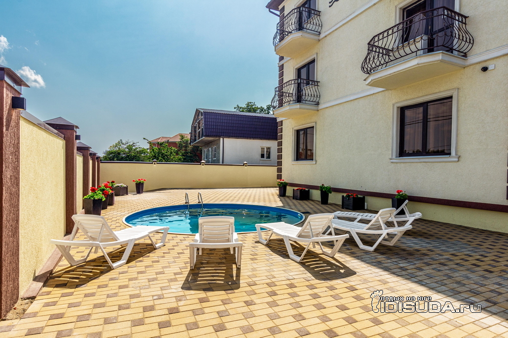 ����������