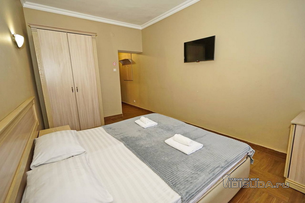 ����������