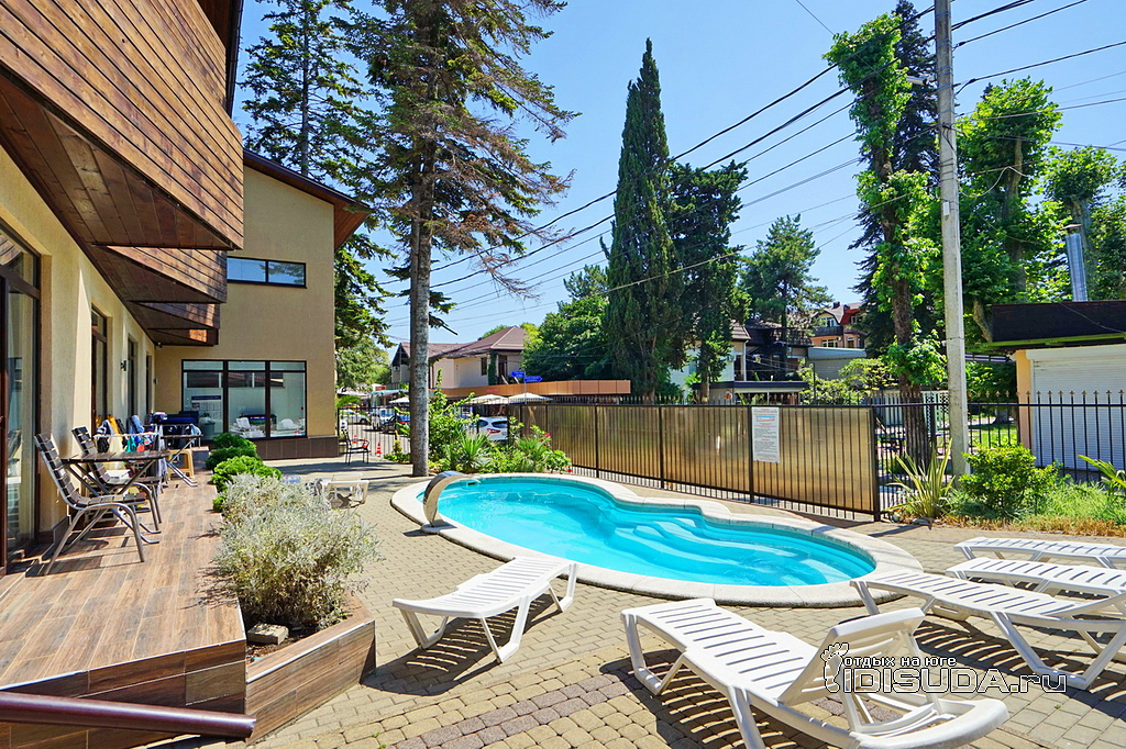 ����������